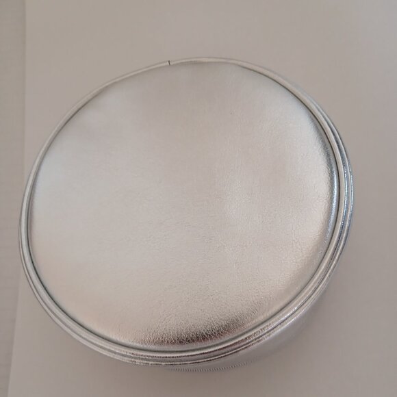 CD Christian Dior Parfums Cosmetic Bag Travel Pouch Round Silver - Picture 3 of 9